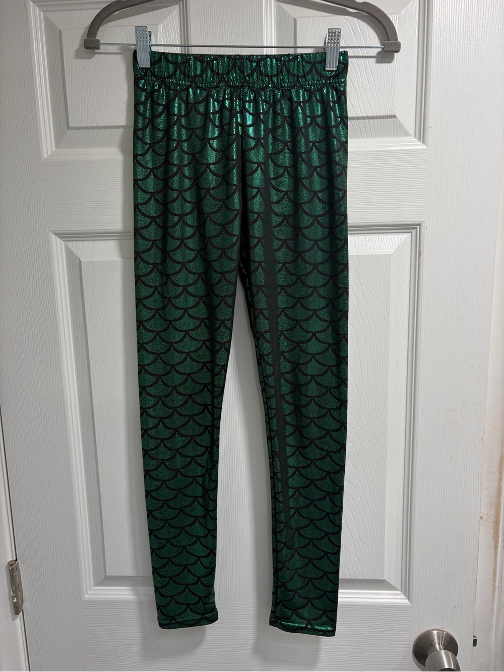 Green Mermaid Scale Leggings